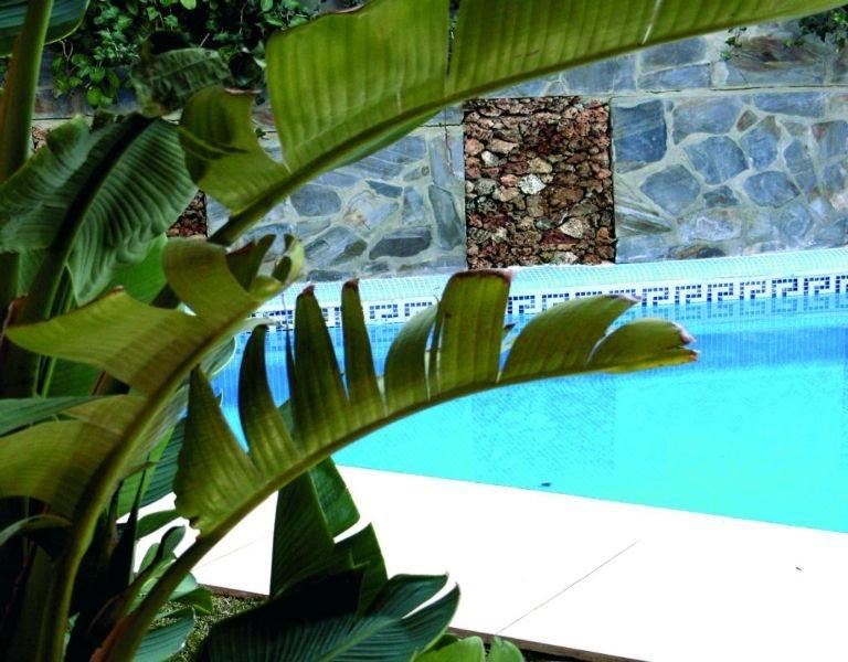 Apartamentos Turisticos Anoreta Rincón de la Victoria Exteriör bild