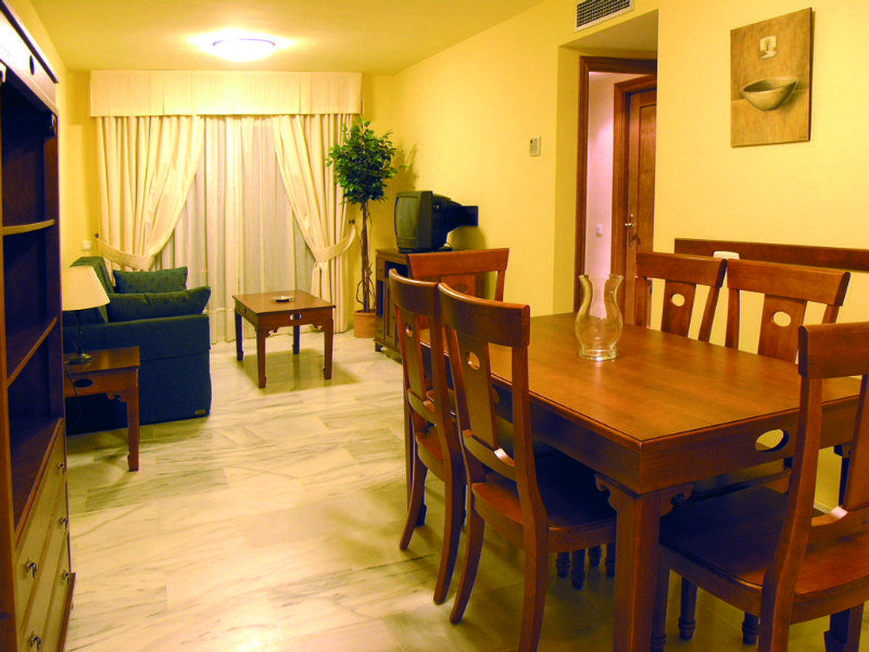 Apartamentos Turisticos Anoreta Rincón de la Victoria Exteriör bild