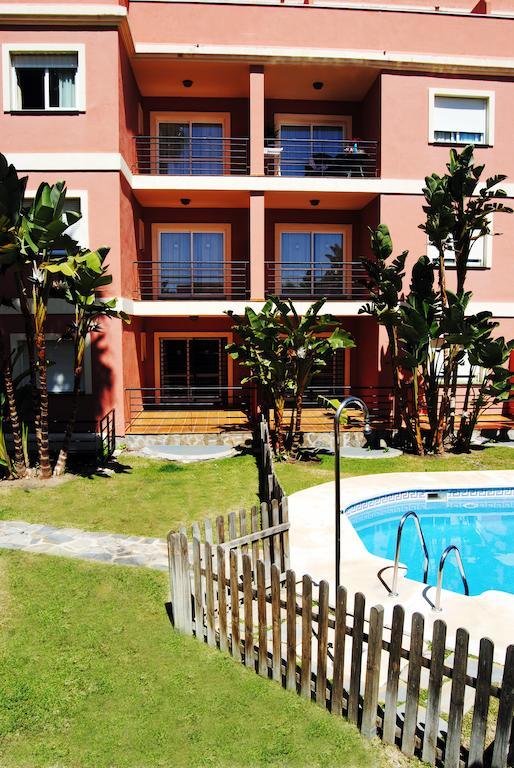 Apartamentos Turisticos Anoreta Rincón de la Victoria Exteriör bild