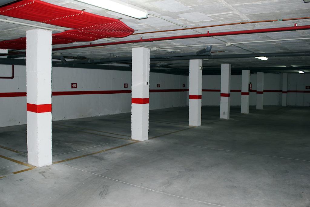 Apartamentos Turisticos Anoreta Rincón de la Victoria Exteriör bild