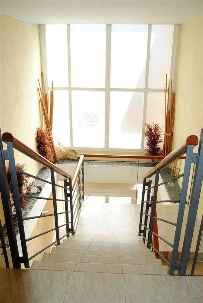 Apartamentos Turisticos Anoreta Rincón de la Victoria Exteriör bild